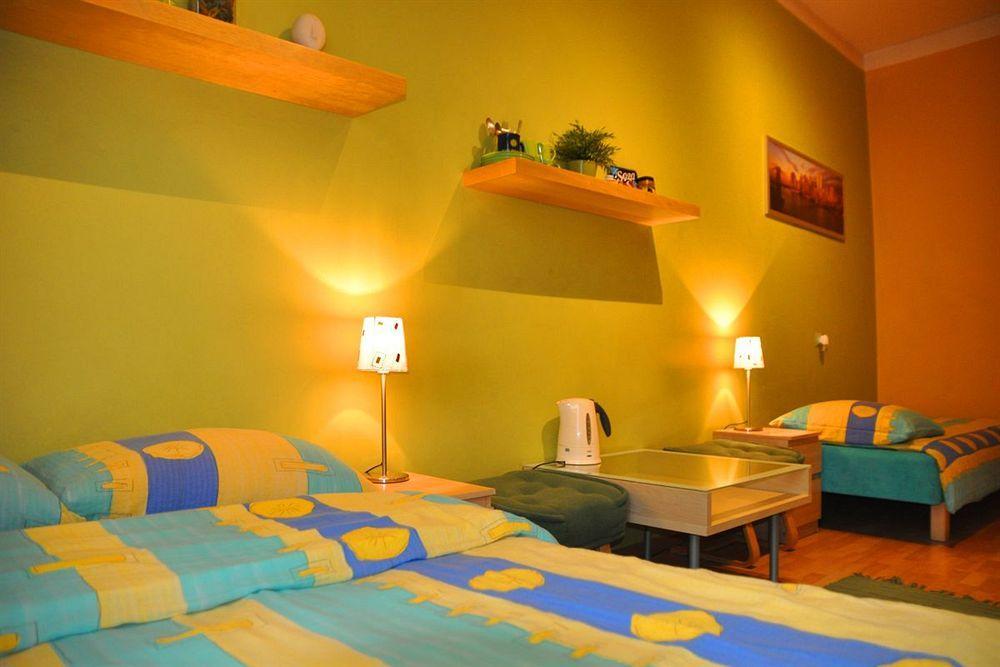 קרקוב Rainbow Apartments 3 מראה חיצוני תמונה