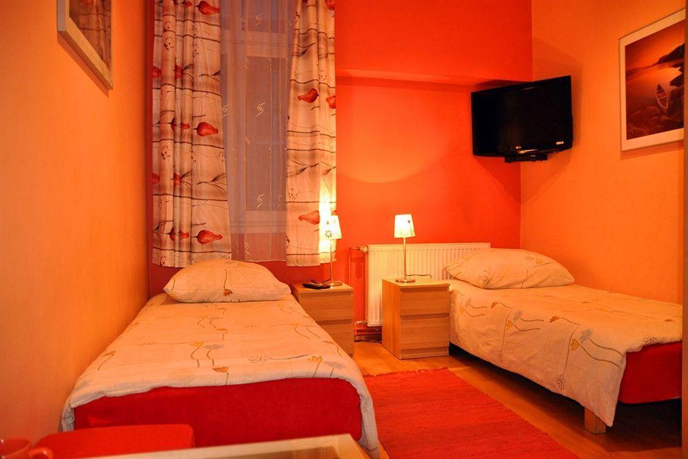קרקוב Rainbow Apartments 3 מראה חיצוני תמונה