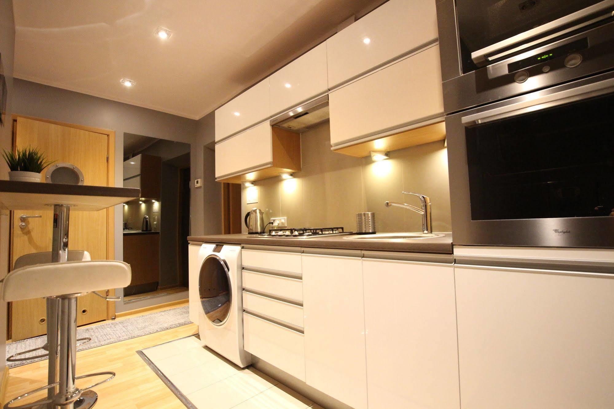 קרקוב Rainbow Apartments 3 מראה חיצוני תמונה